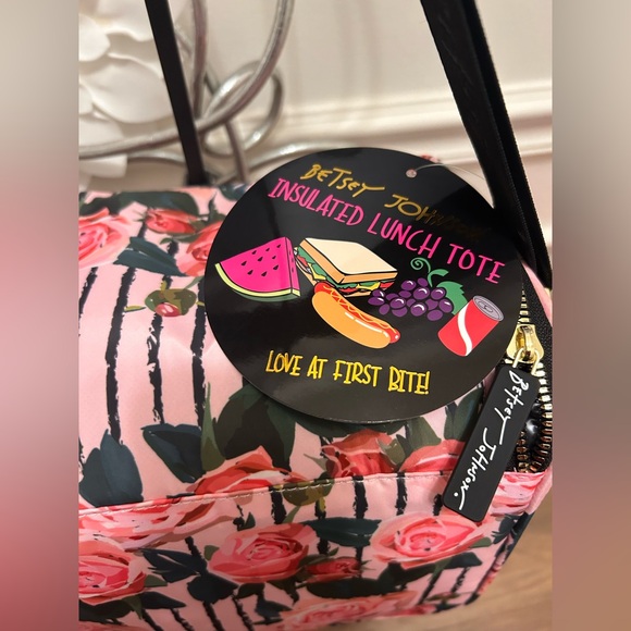 Betsey Johnson Floral Insulated Lunch Tote - Picture 8 of 9